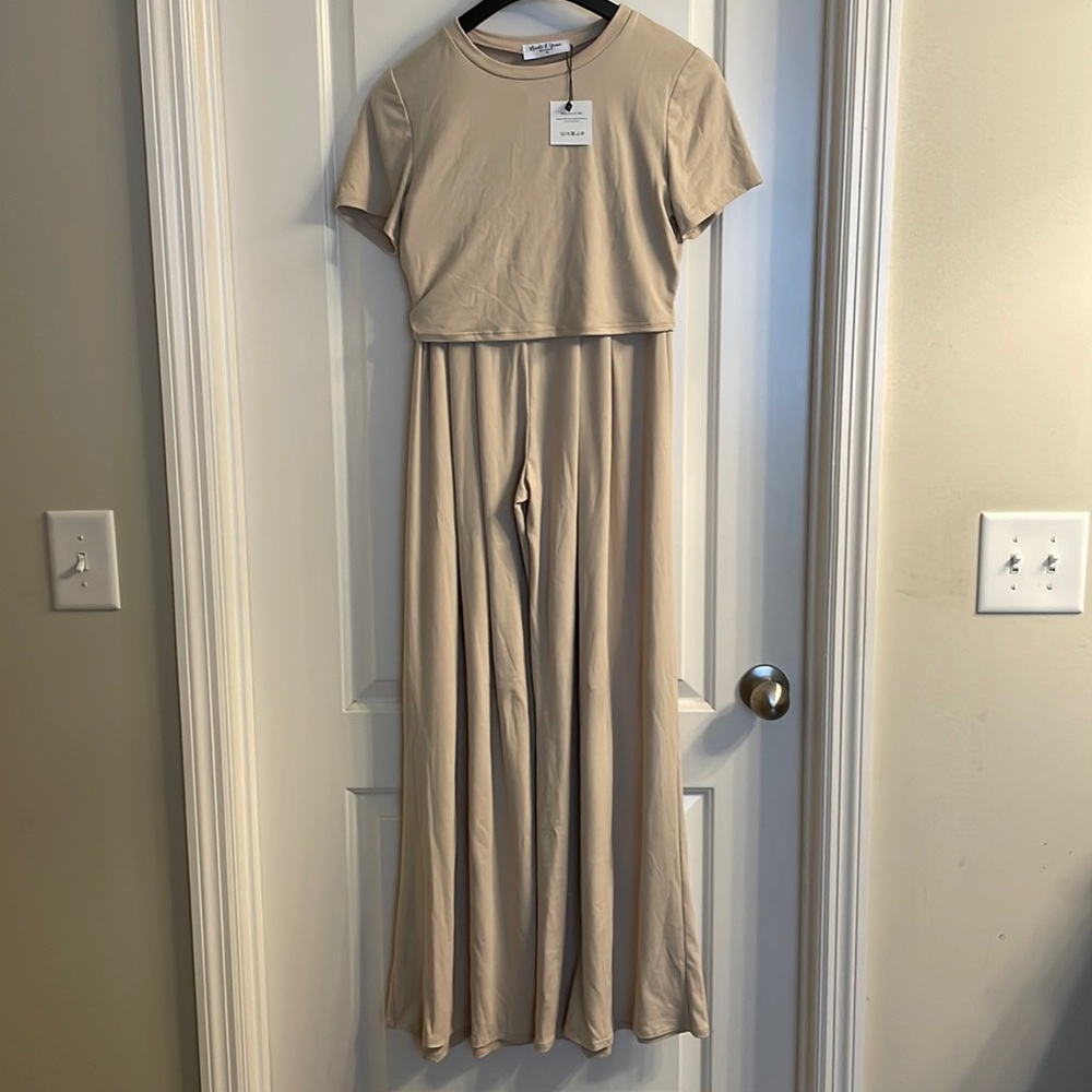 Palazzo pants set mid mid rift top. Never worn. Color is almond size MD.